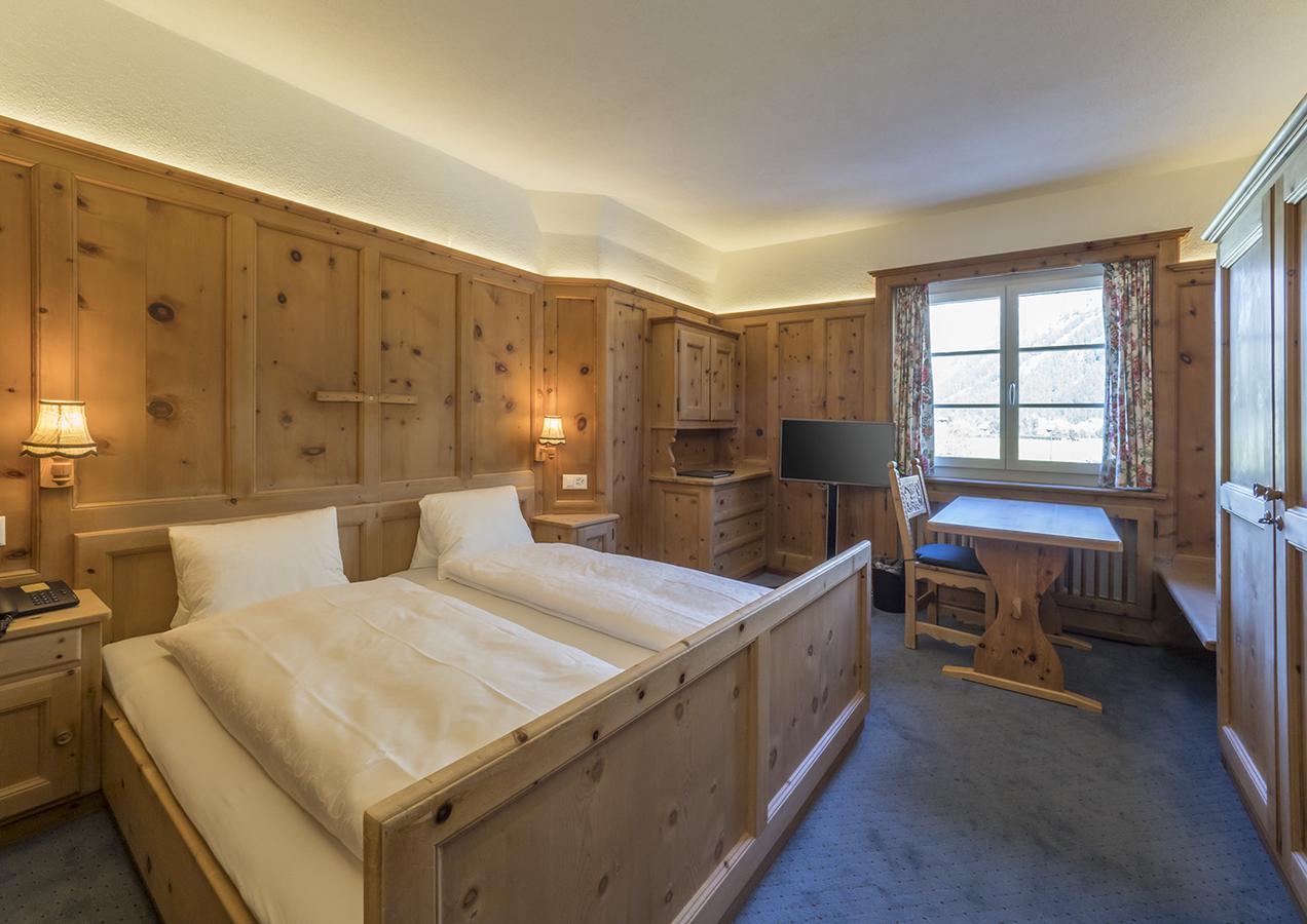 Hotel Maria Sils Maria Buitenkant foto