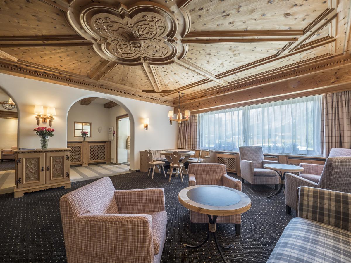 Hotel Maria Sils Maria Buitenkant foto