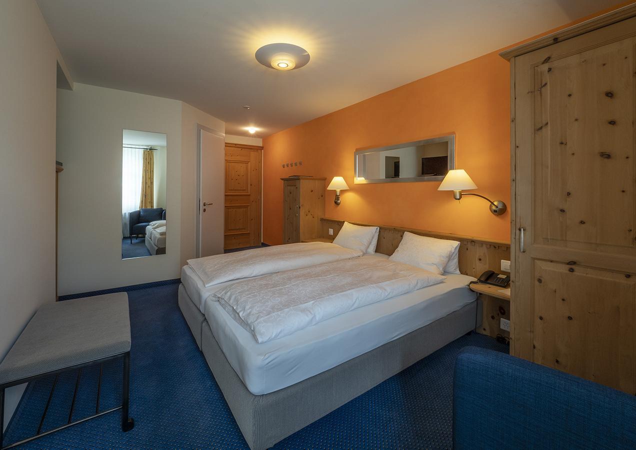 Hotel Maria Sils Maria Buitenkant foto